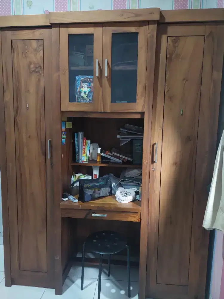Lemari Jati + Meja