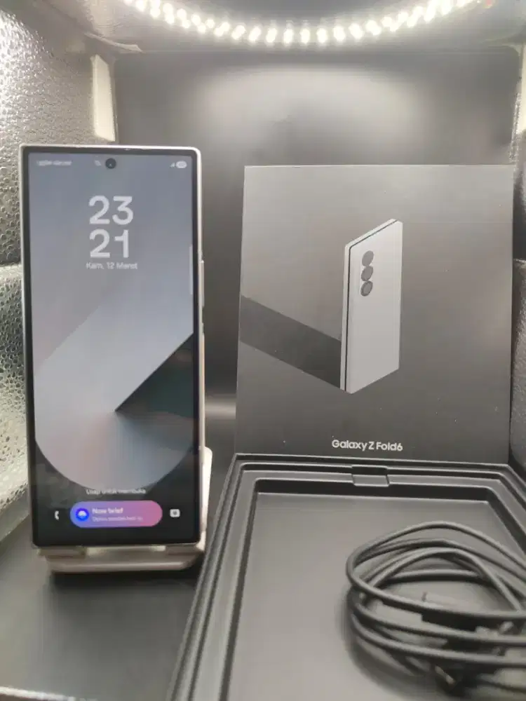 SAMSUNG Z FOLD 6 5G RAM 12/512GB ORIGINAL SEIN MULUS FULLSHET

TAMPILA