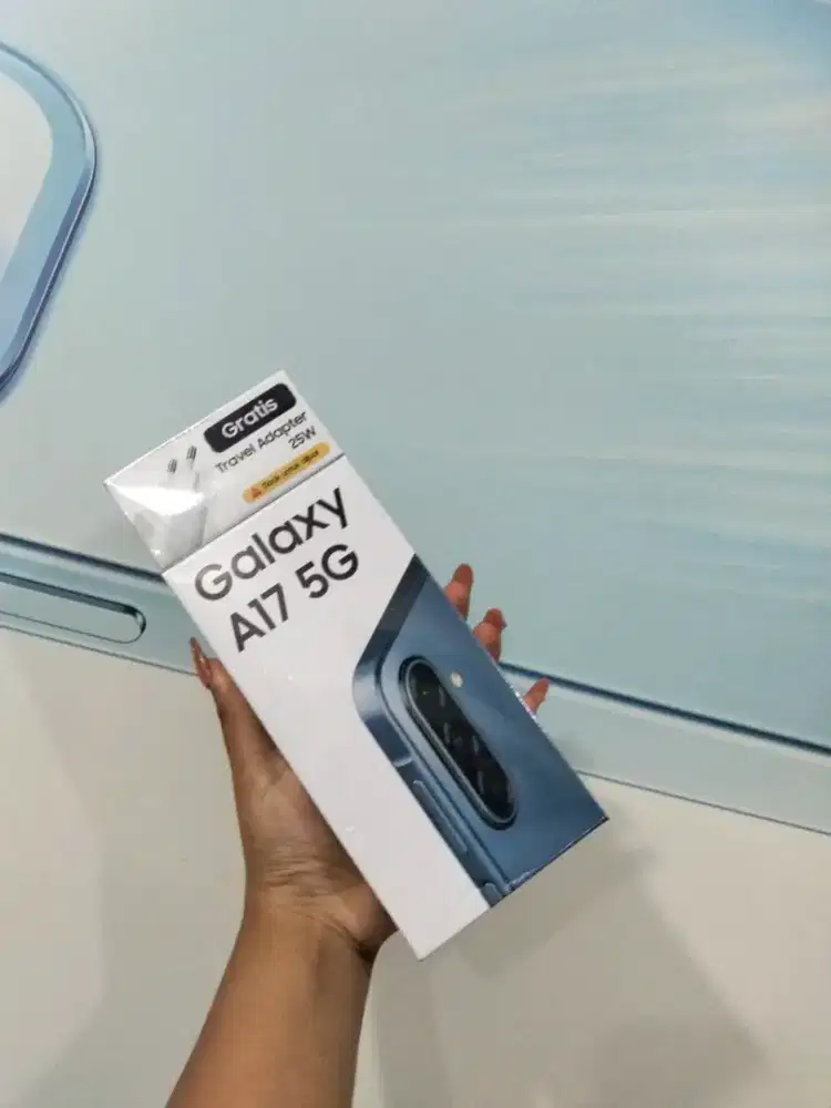 SAMSUNG A17 (8/128GB) – Performa Gahar di Genggaman!