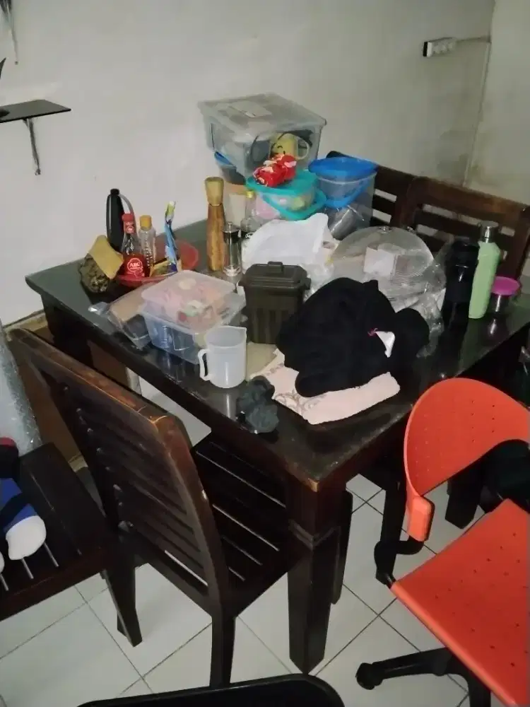 Meja makan jati asli