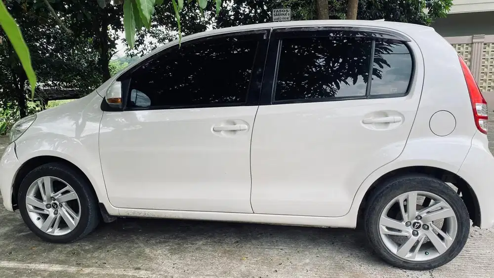 Daihatsu Sirion 2014 Bensin
