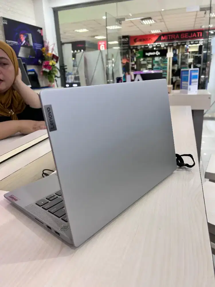 Lenovo Ideapad 5 core i5 gen 11 ram 8gb ssd 512gb Windows 11/OHS2021