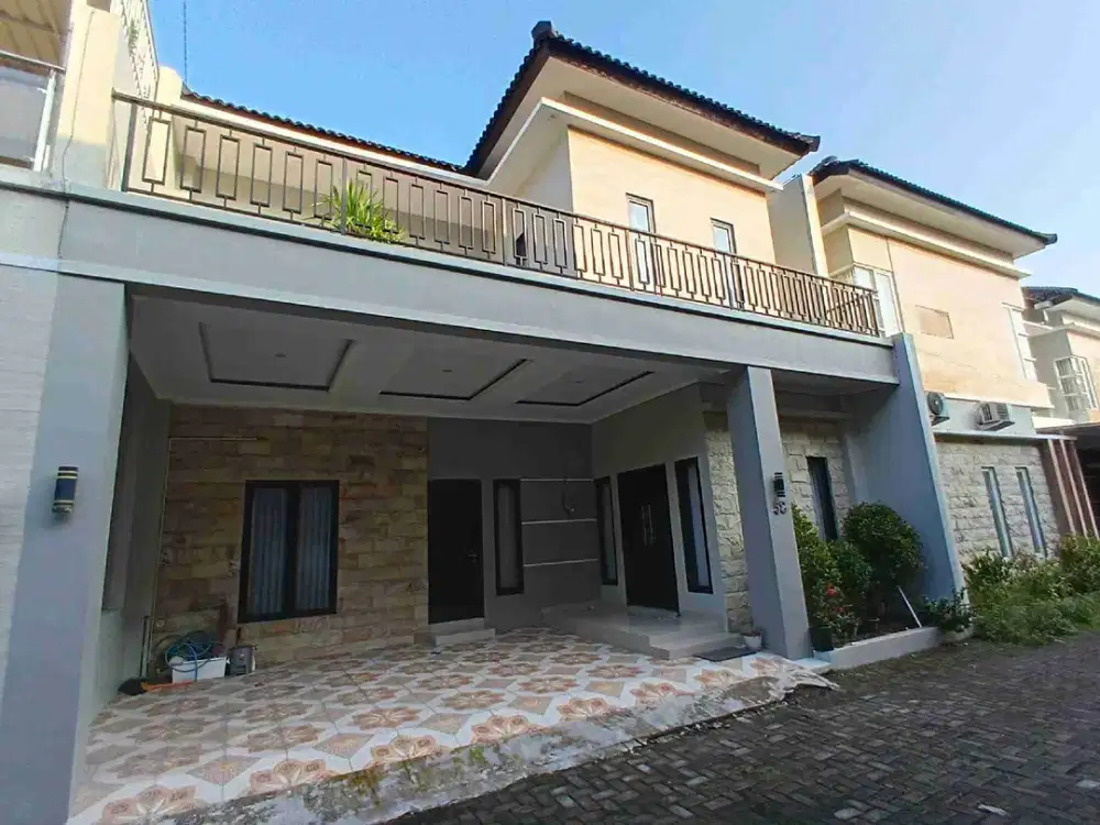 Rumah dijual 2 lantai di cluster Furnish Dekat Hotel Alila Solo Kota