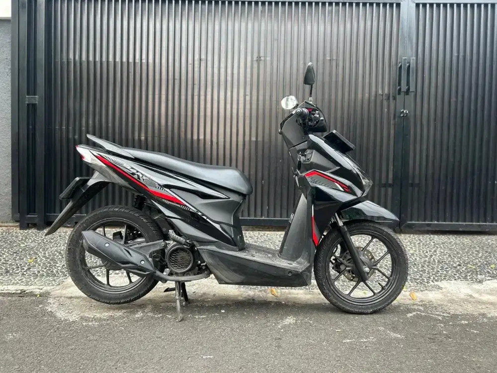 Honda beat hitam