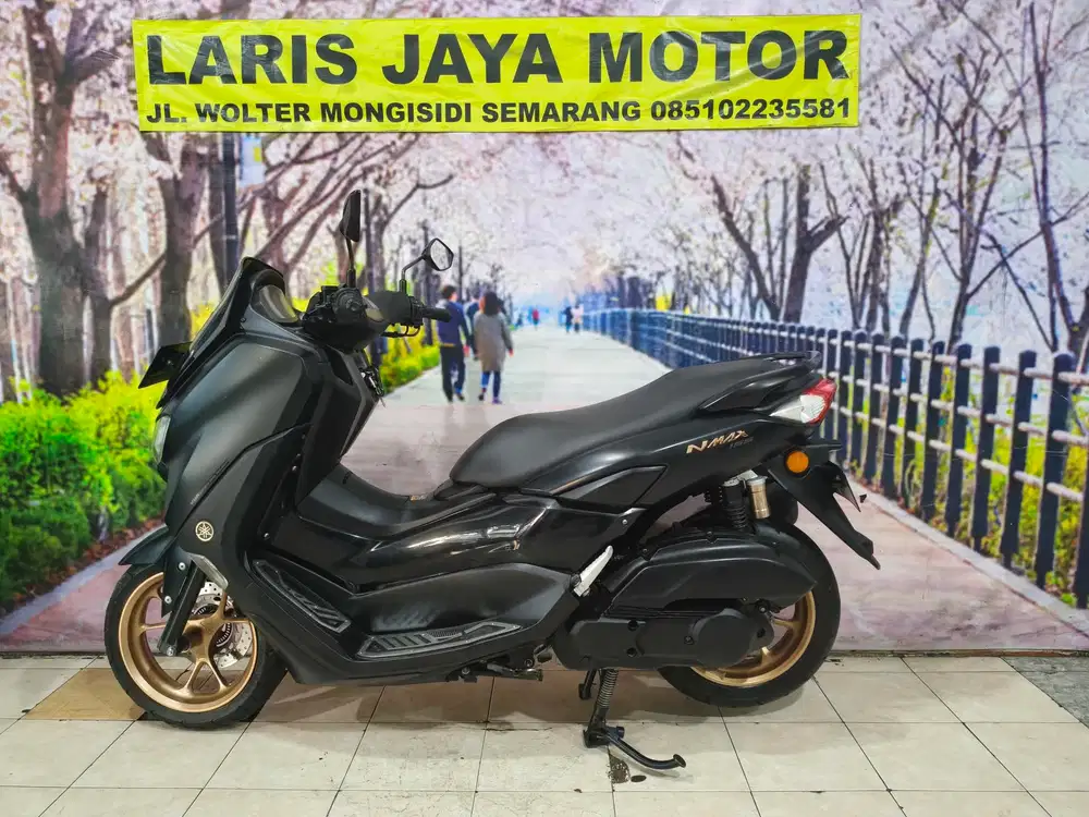 New N max tangan pertama