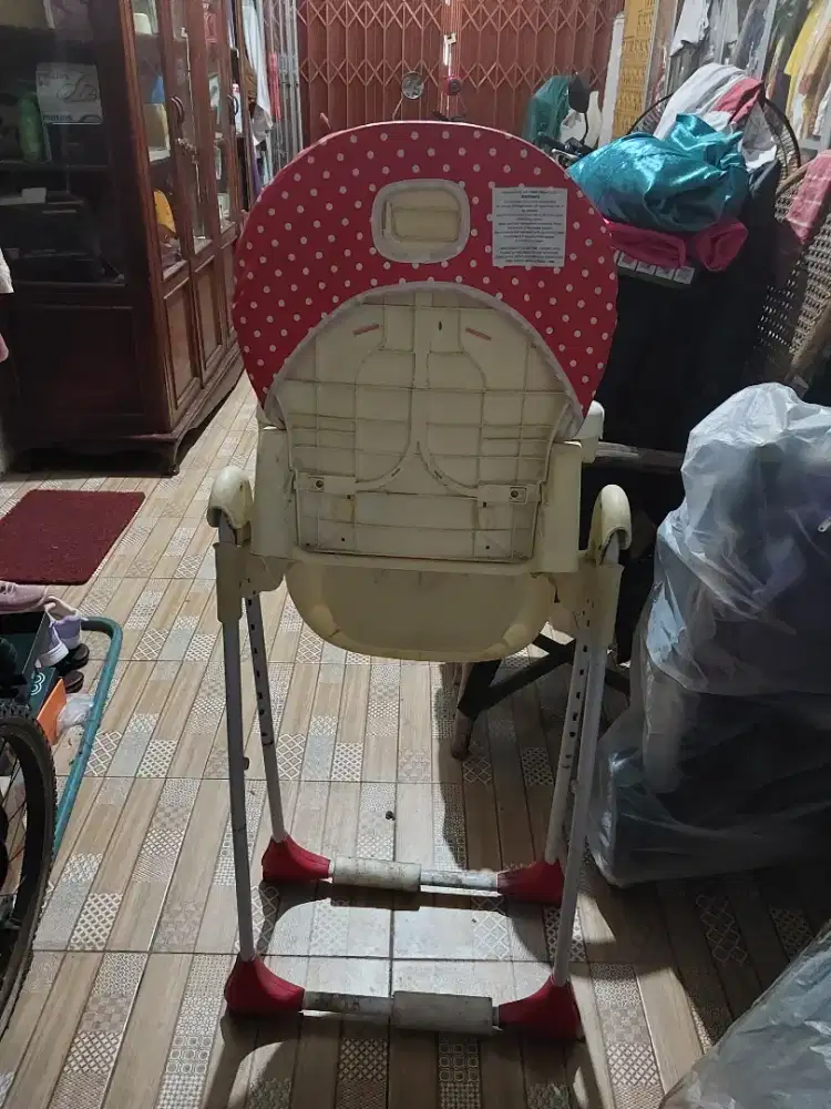 Dijual tempat duduk utk balita