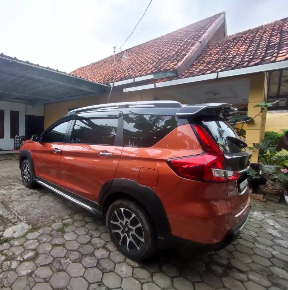 SUZUKI XL7 ALPHA MATIC 2021 TWO TONE ORANGE HITAM