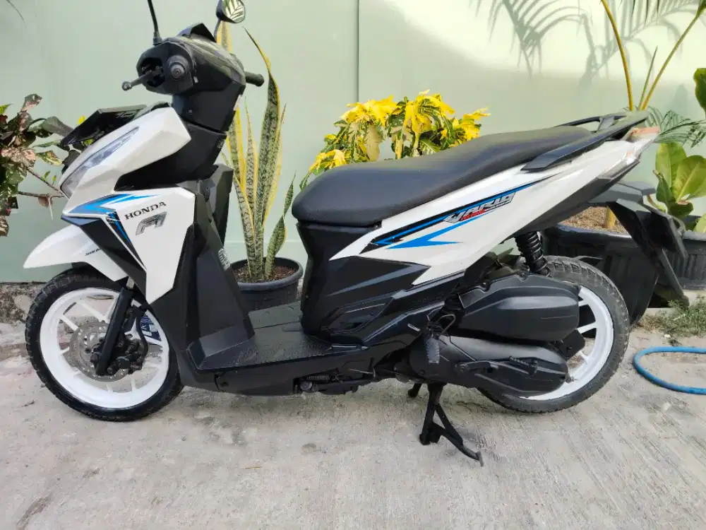 Honda Vario F1 LED tahun 2017 mesin halus pajak hidup siap pakai