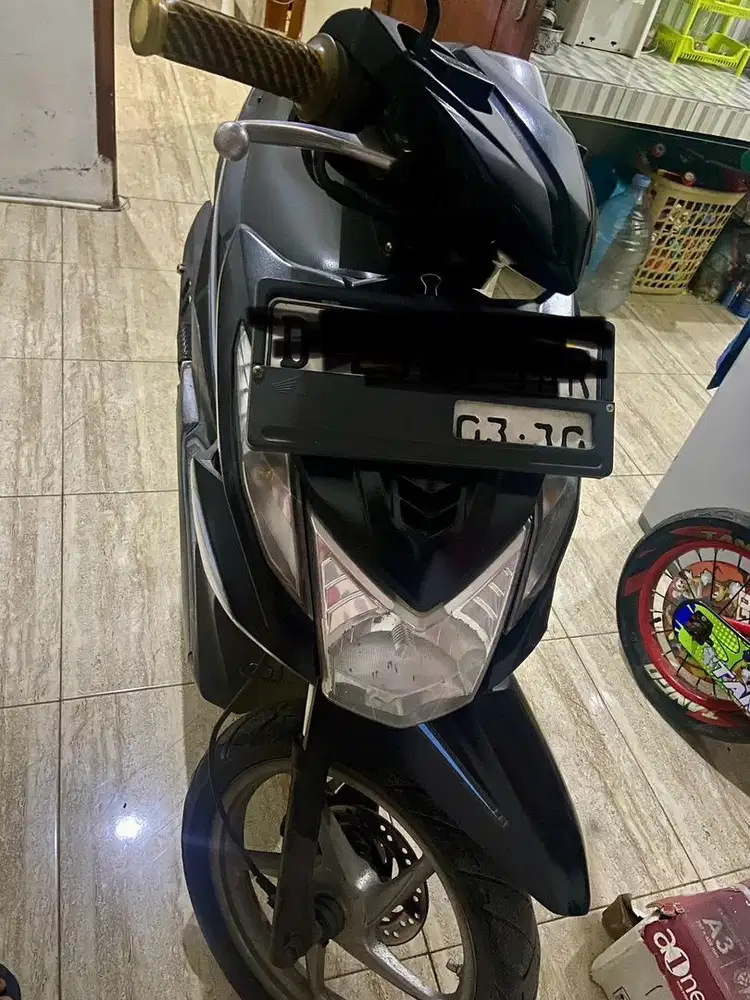 Jual motor beat hitam