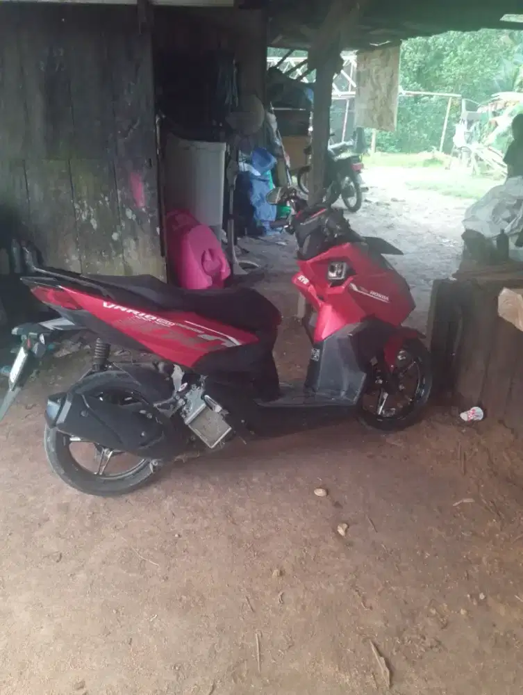 Dijual vario 160 cbs