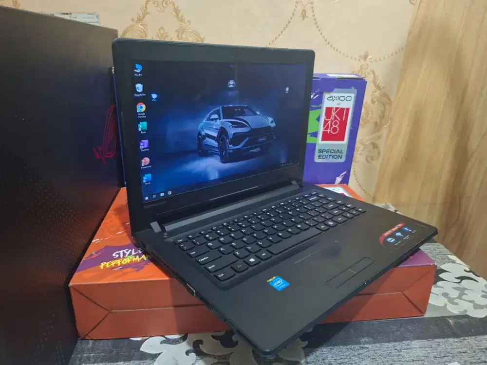 Laptop Lenovo Ideapad 300