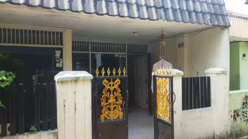 Dijual Murah Rumah Strategis Depok 2 Tengah