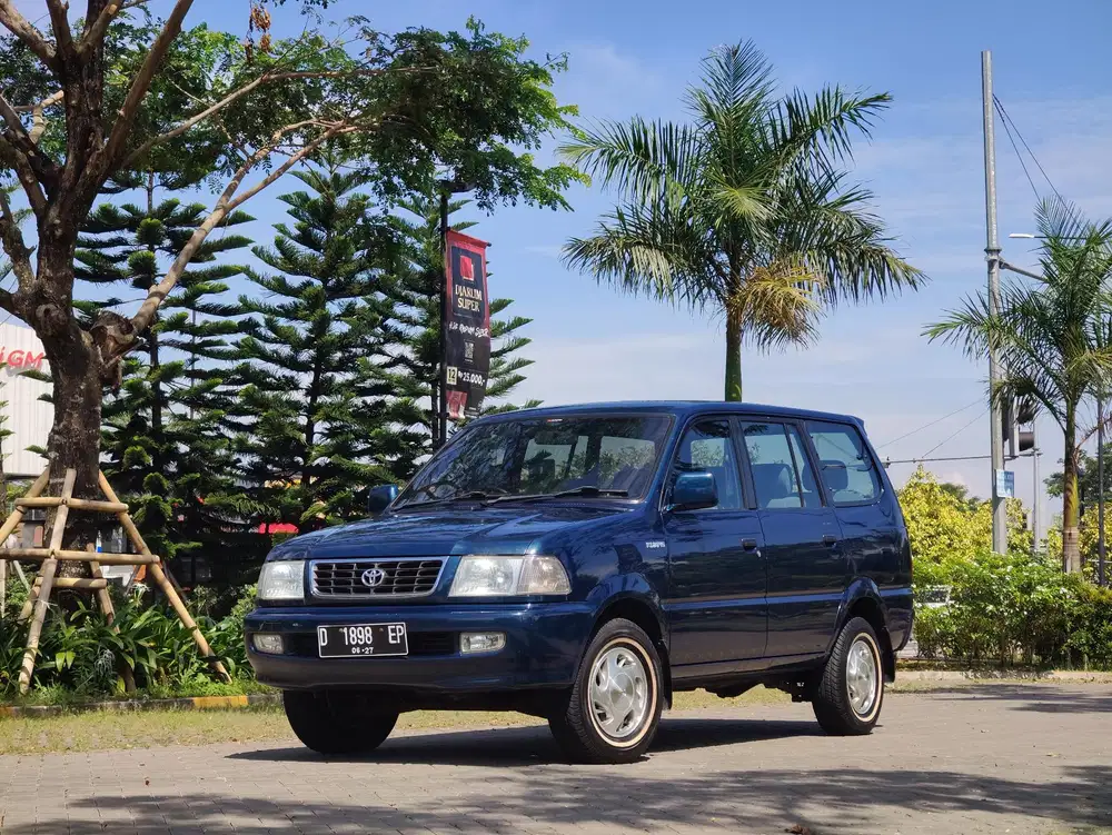 Kijang LGX 2000 Manual Biru Antik Full Original Ban Strip Putih Antik