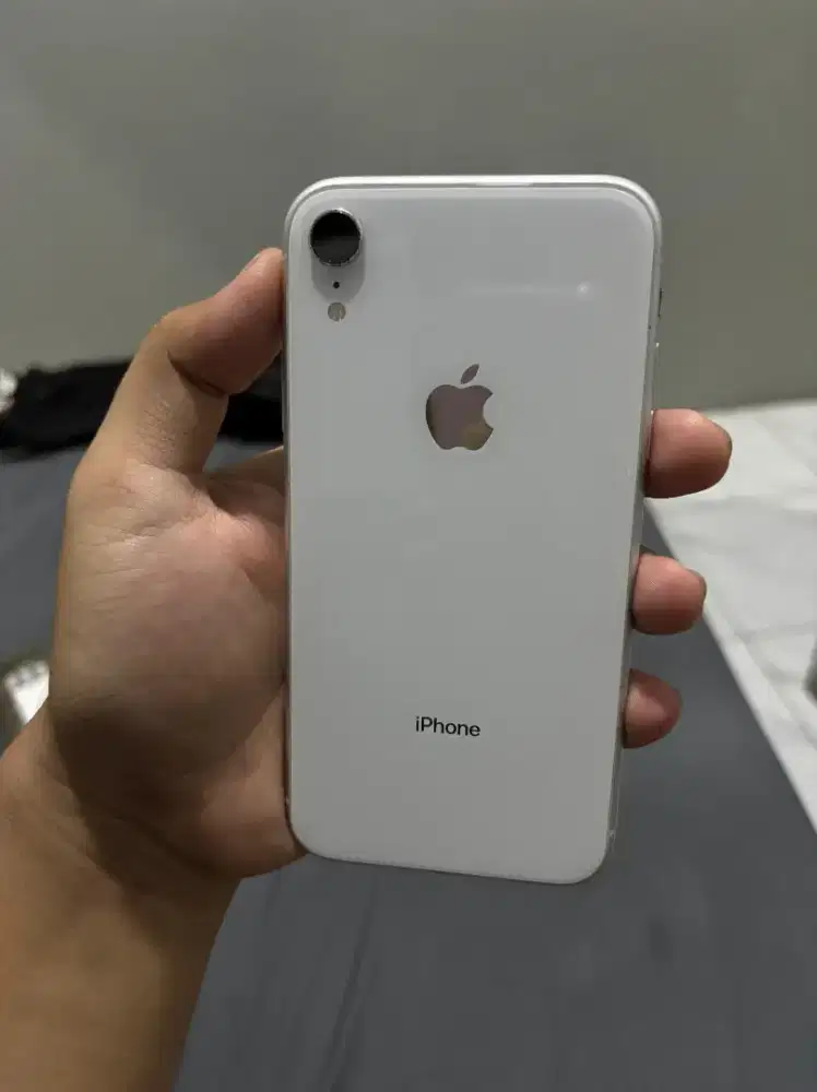iPhone XR 64 GB inter