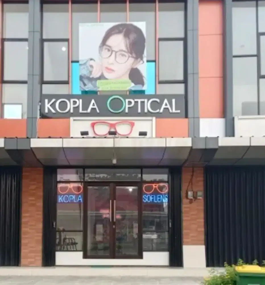 Sales consultan optik
