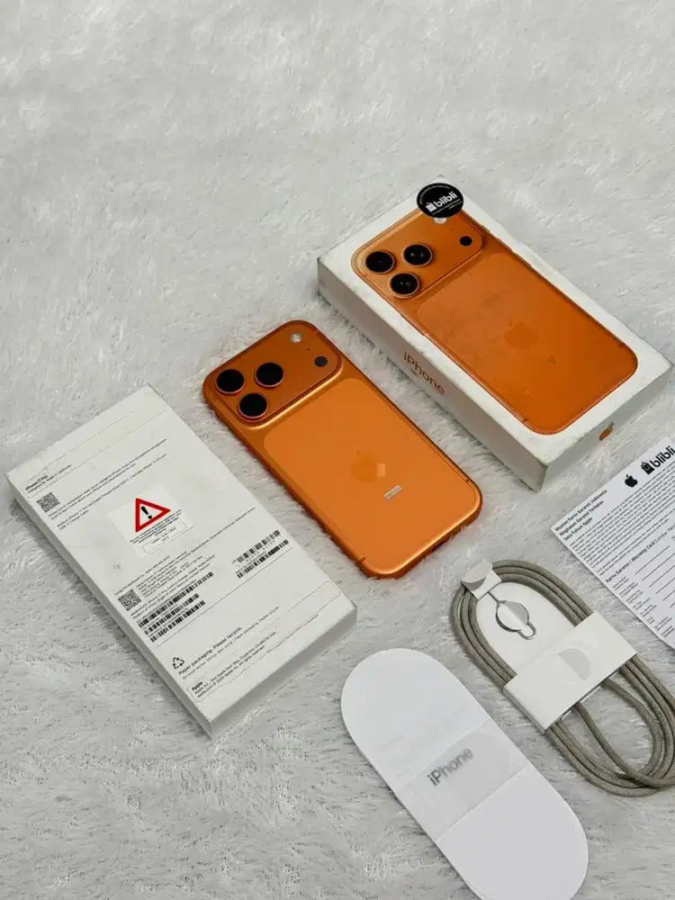 iPhone 17 Pro 256GB Resmi iBox Garansi 25 Oktober 2026 - Cosmic Orange
