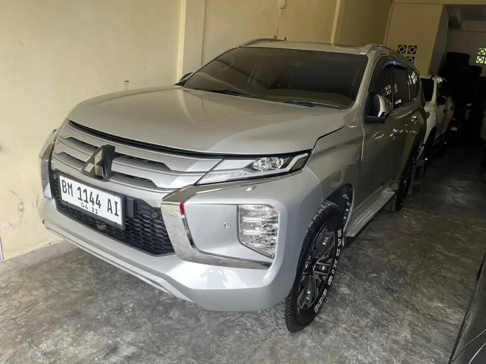 Pajero sport dakar 4x4 ultimate 2021