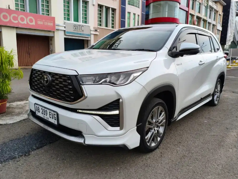 ZENIX Q HYBRID MODELISTA TSS AT 2023 Toyota Innova Zenix Q HV Matic