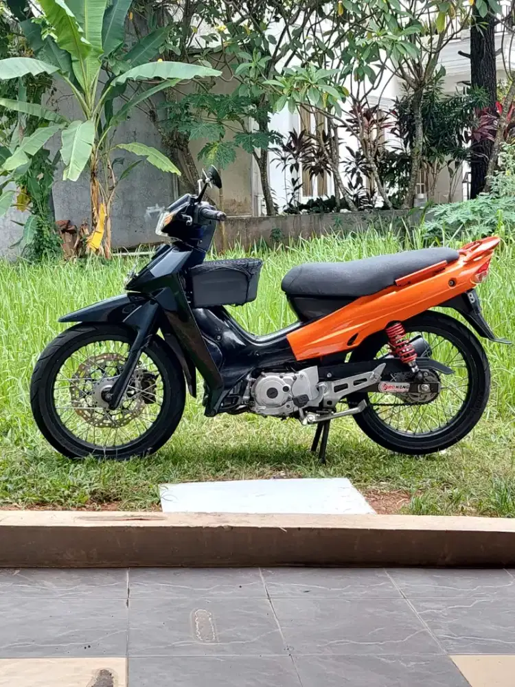 Dijual Yamaha VEGA R 2004