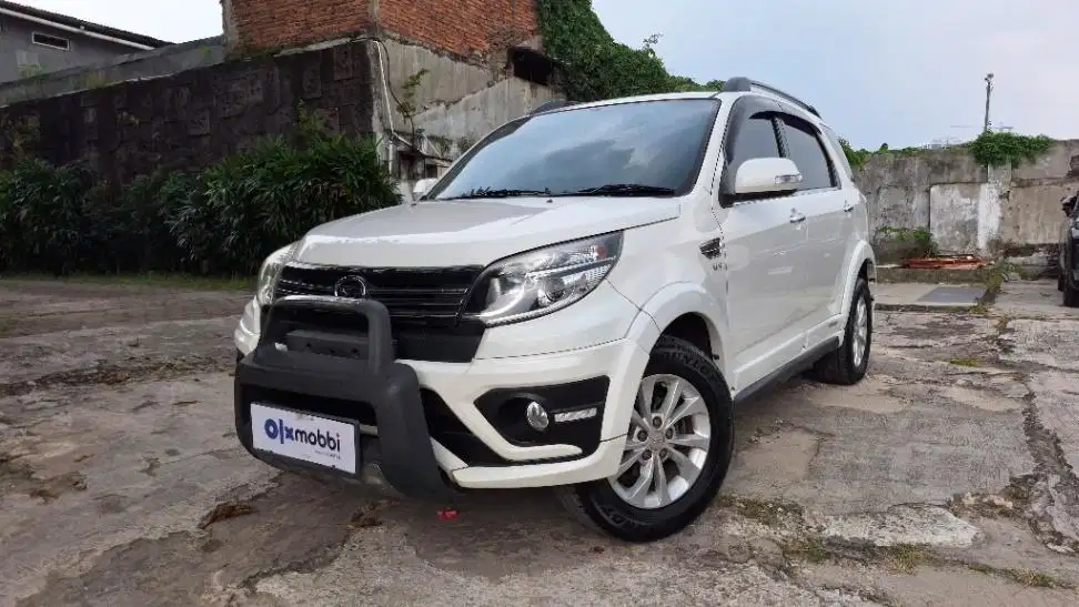 DP MURAH Daihatsu Terios 1.5 ADVENTURE R Bensin-MT 2015 Putih C3LFE
