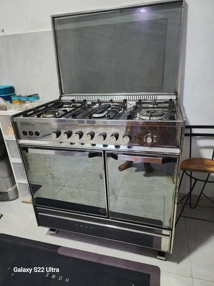 Kompor 5 tungku dan oven Modena