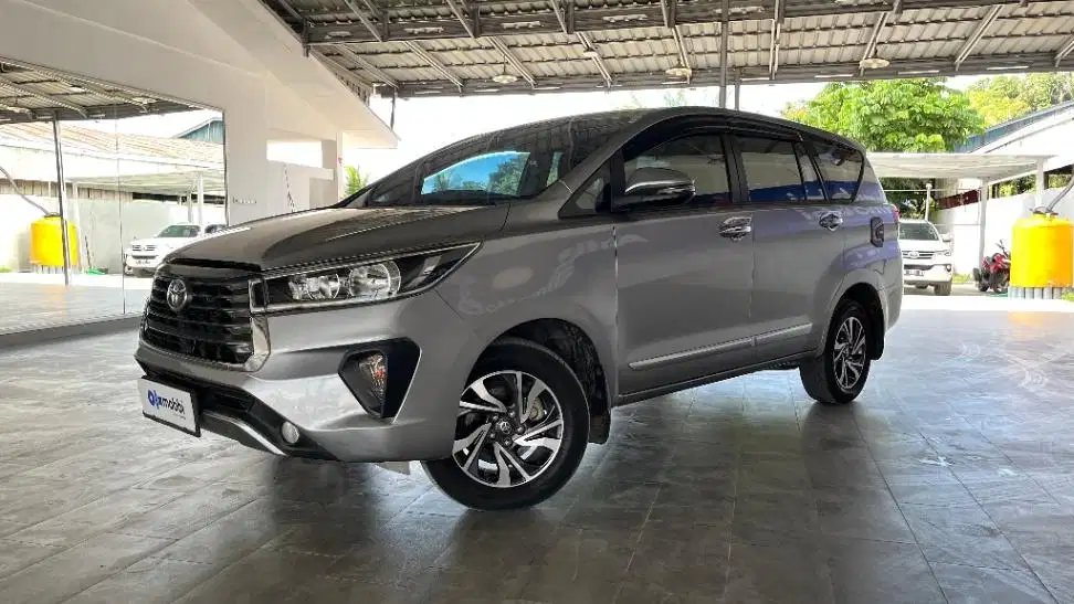 Toyota Kijang Innova 2.4 G Solar AT 2022 Silver