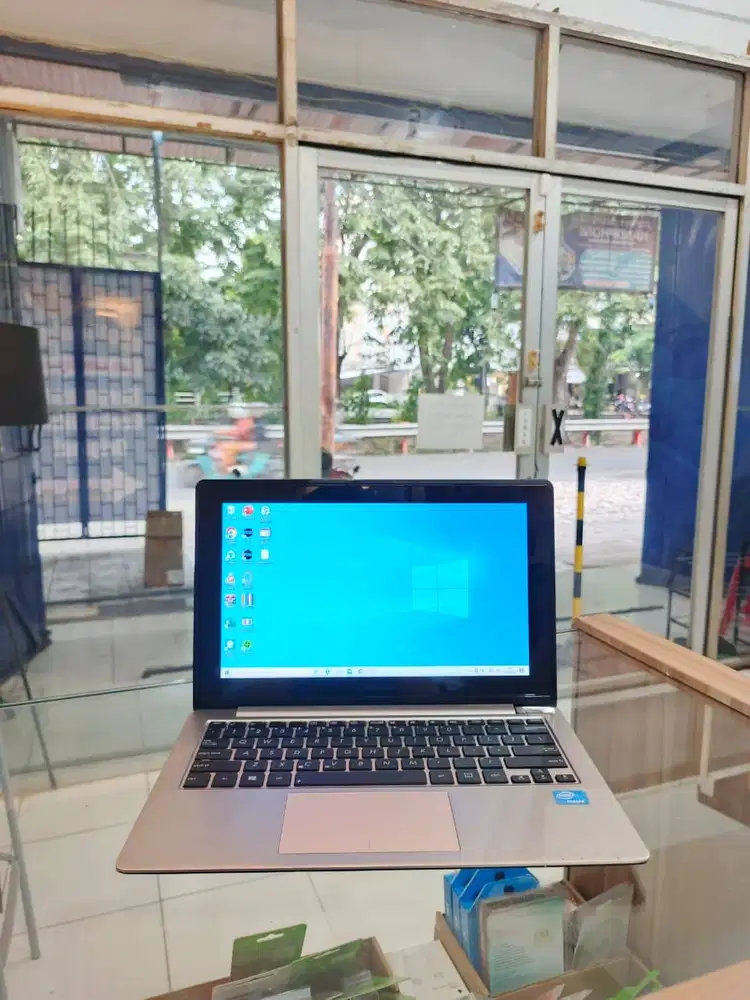 Asus Touchscreen Premium Murah