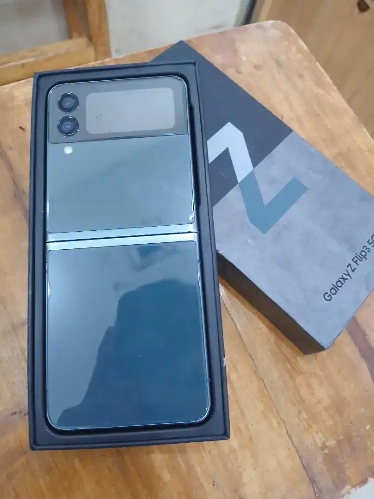 Samsung Z Flip 3 5G 256Gb SEIN
