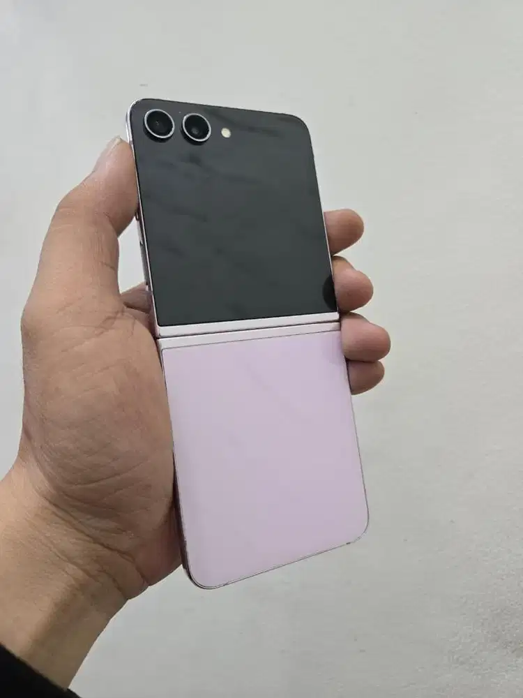 Second samsung z flip 5 8/256GB Purple Ex Garansi resmi