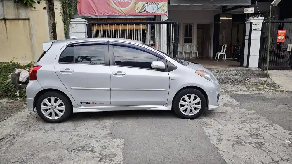 Toyota Yaris 2012 Bensin