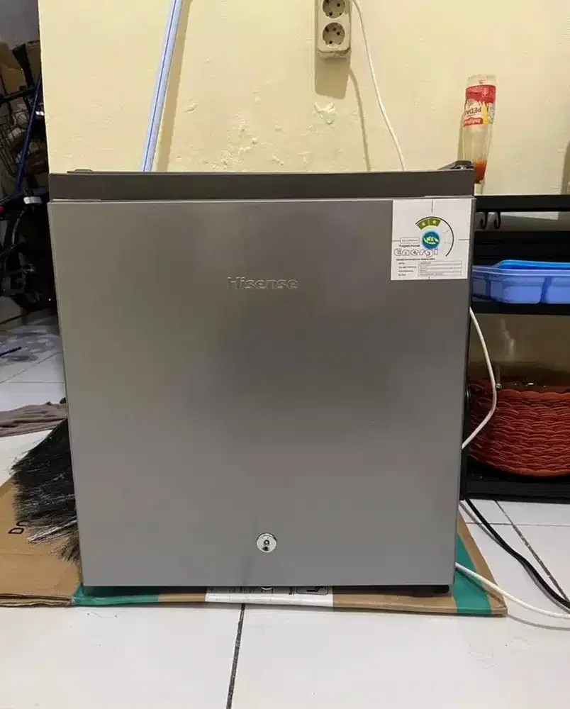Kulkas mini hisense