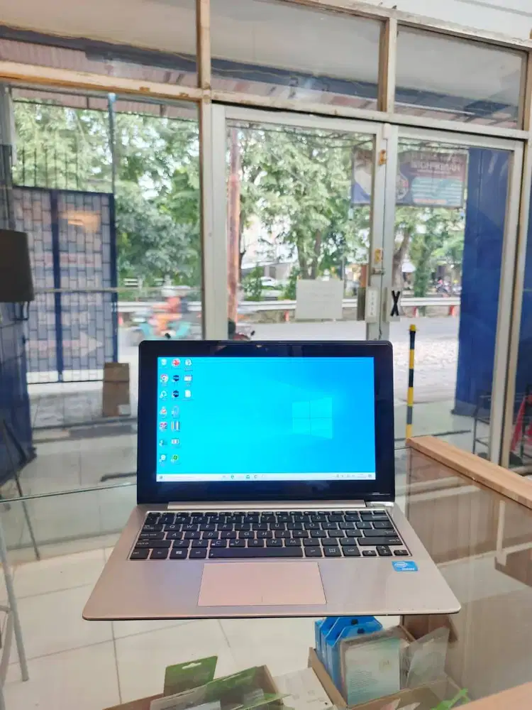 Asus Touchscreen Premium Murah