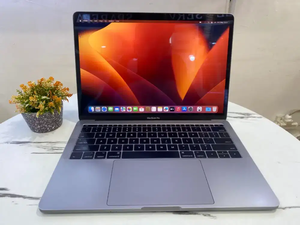 MacBook Pro 13” 2017 Ci5 RAM 8/SSD128 CC 187 Normal, macOs Ventura