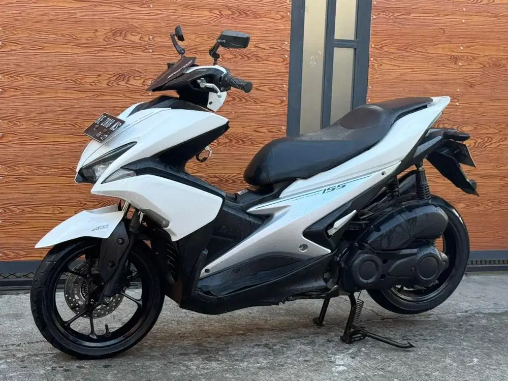 Yamaha aerox 2018 lengkap murah