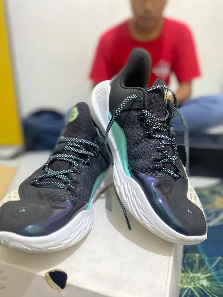 sepatu under armour curry