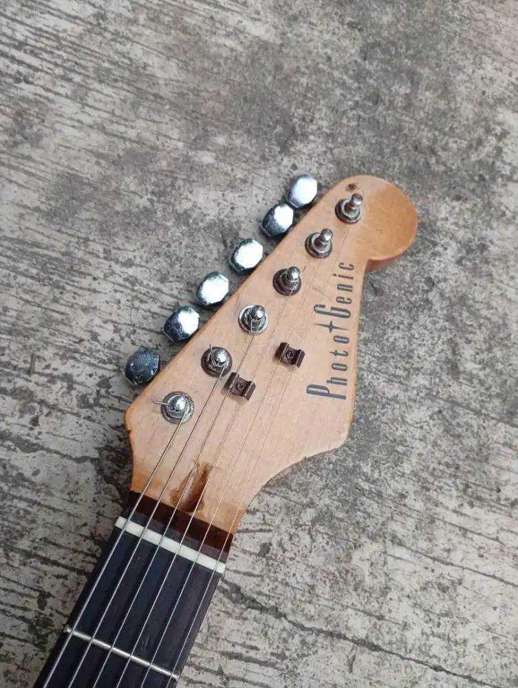 Gitar PhotoGenic aman siap pakai