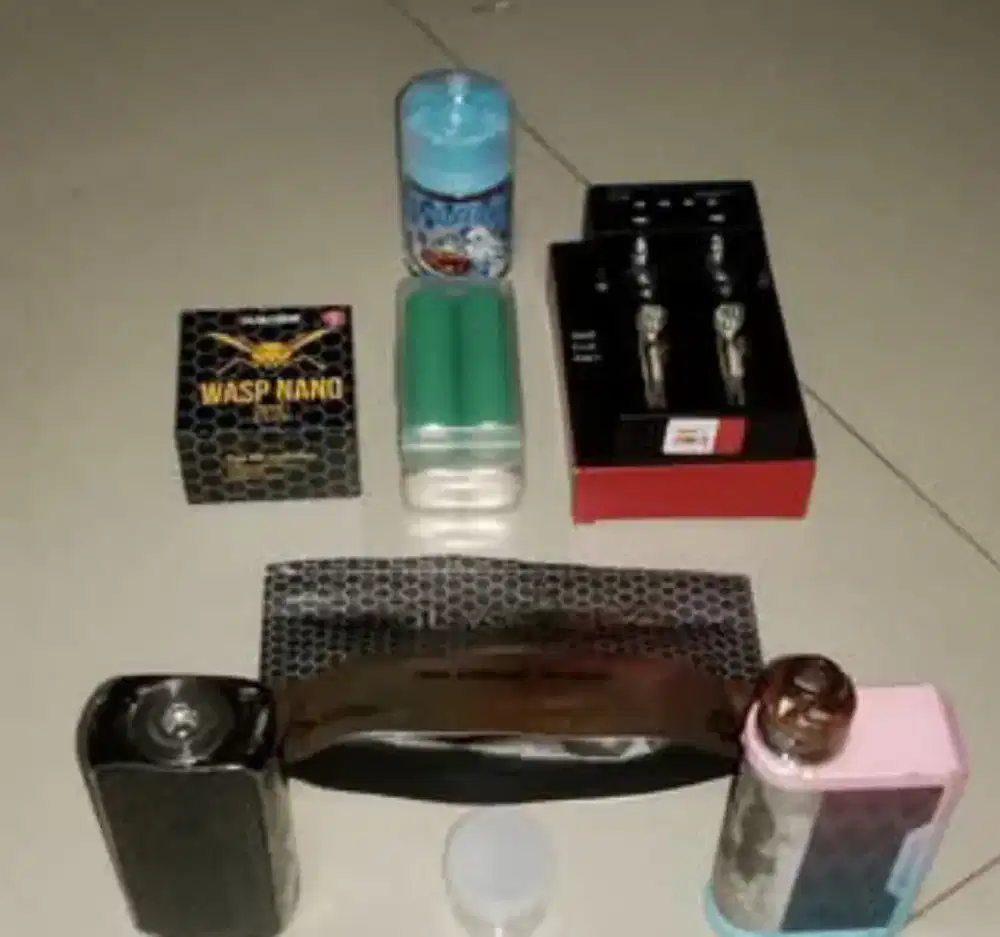Pape Tinggal Pakai. Bekas/Second, Like New!.