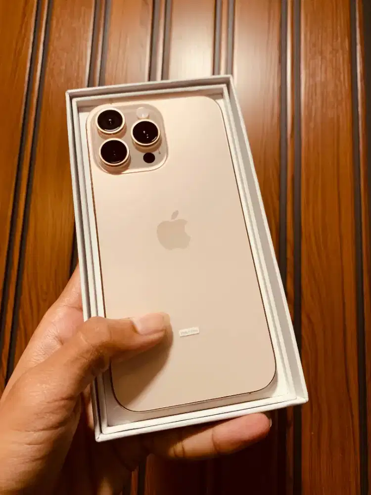 iPhone 16 pm desert titanium 256gb iBox