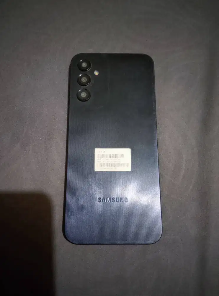 Dijual HP Samsung a14 4G, warna hitam, kondisi 80% masih mulus.