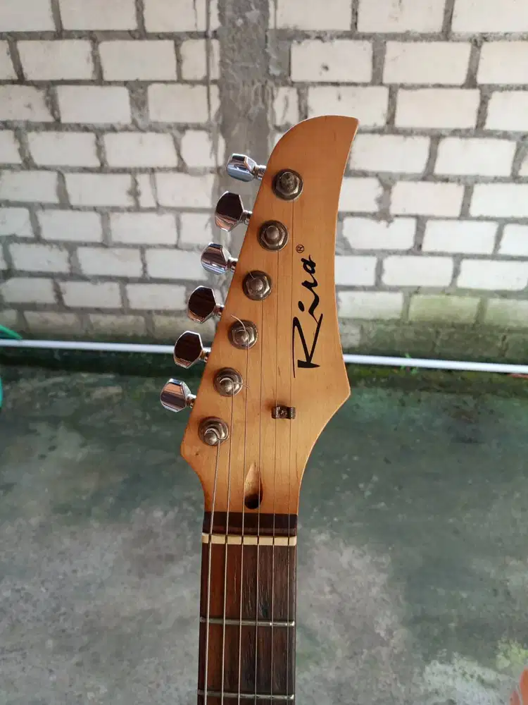Gitar vintage merk RIRA mii original