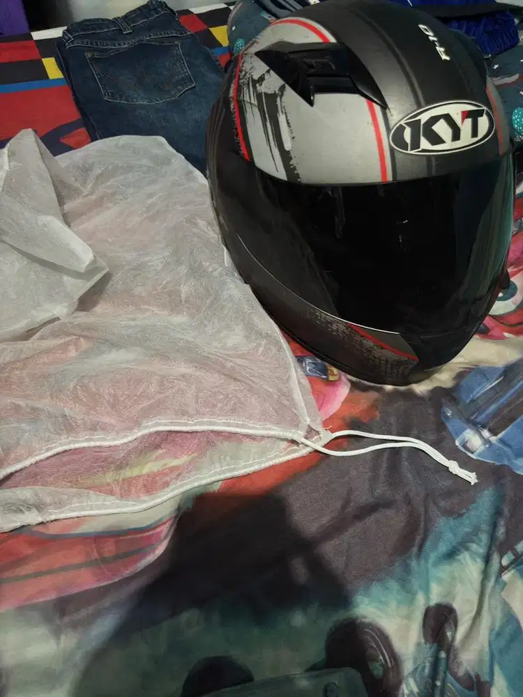 Helm KYT R10 Full Face Hitam Doff + Tas Helm | Siap Pakai