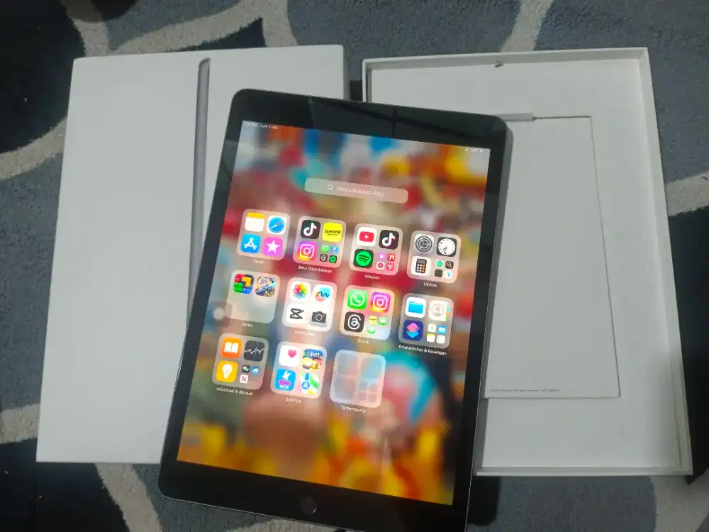 IPAD 9 GREY LENGKAP MULUS