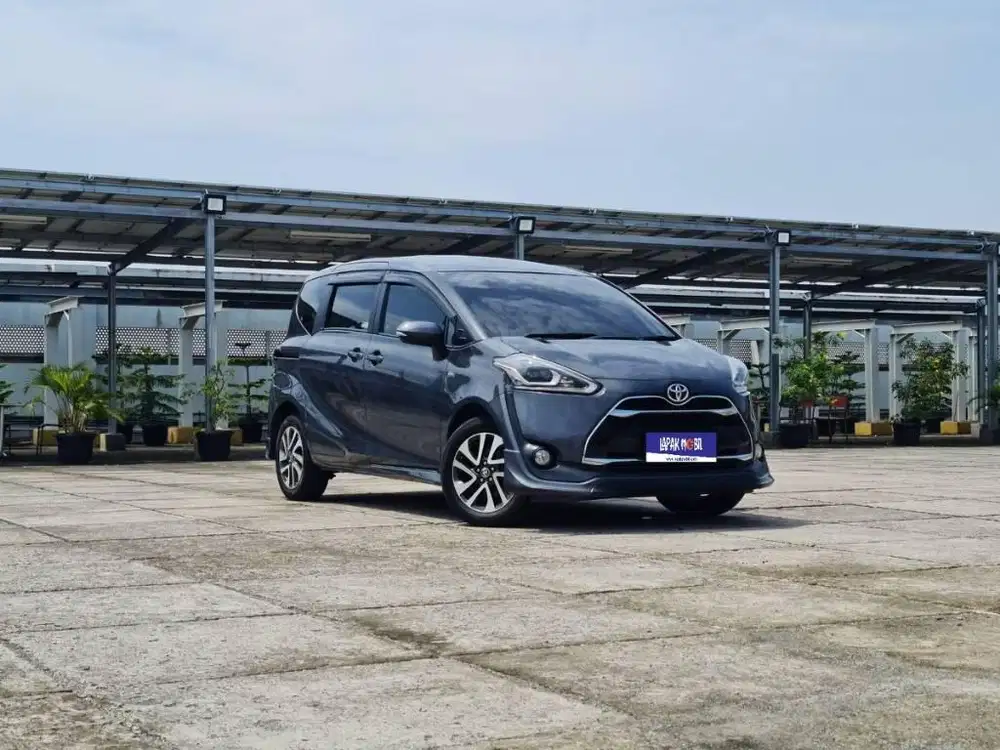 Toyota Sienta 1.5 Q CVT Matic 2018 Km 91rb Mulus Terawat
