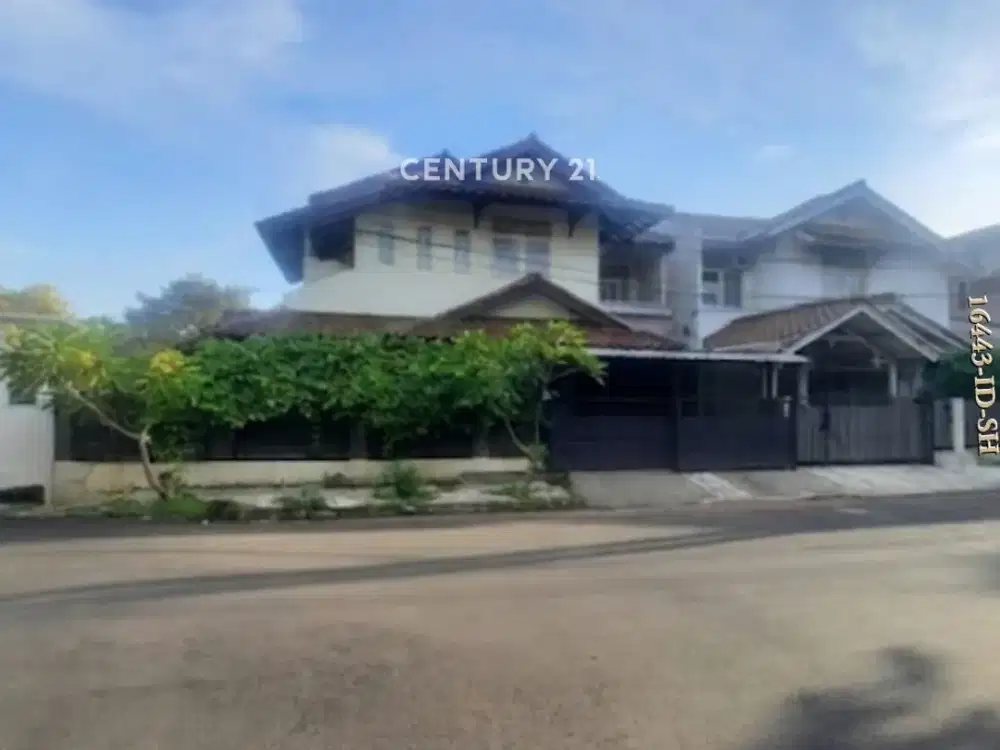 Rumah Hook Asri Dengan Tanah Luas Di Bintaro Jaya Sektor 9