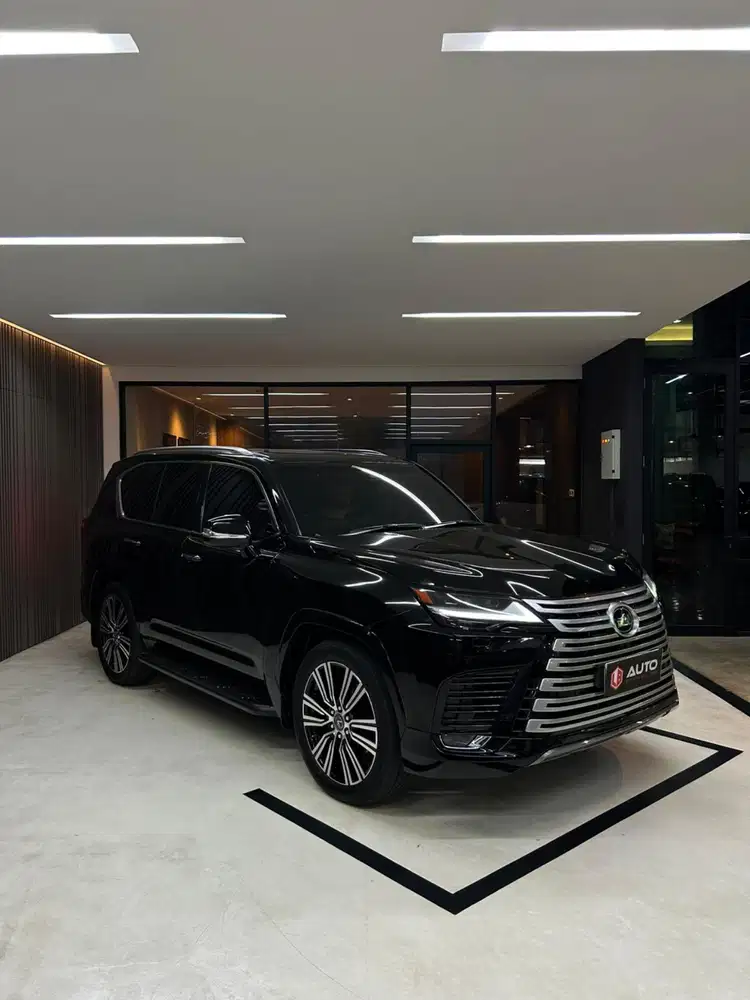 Lexus LX600 AT 7-Seater 2023 Hitam Km48rb Nik 2022 B8500GK