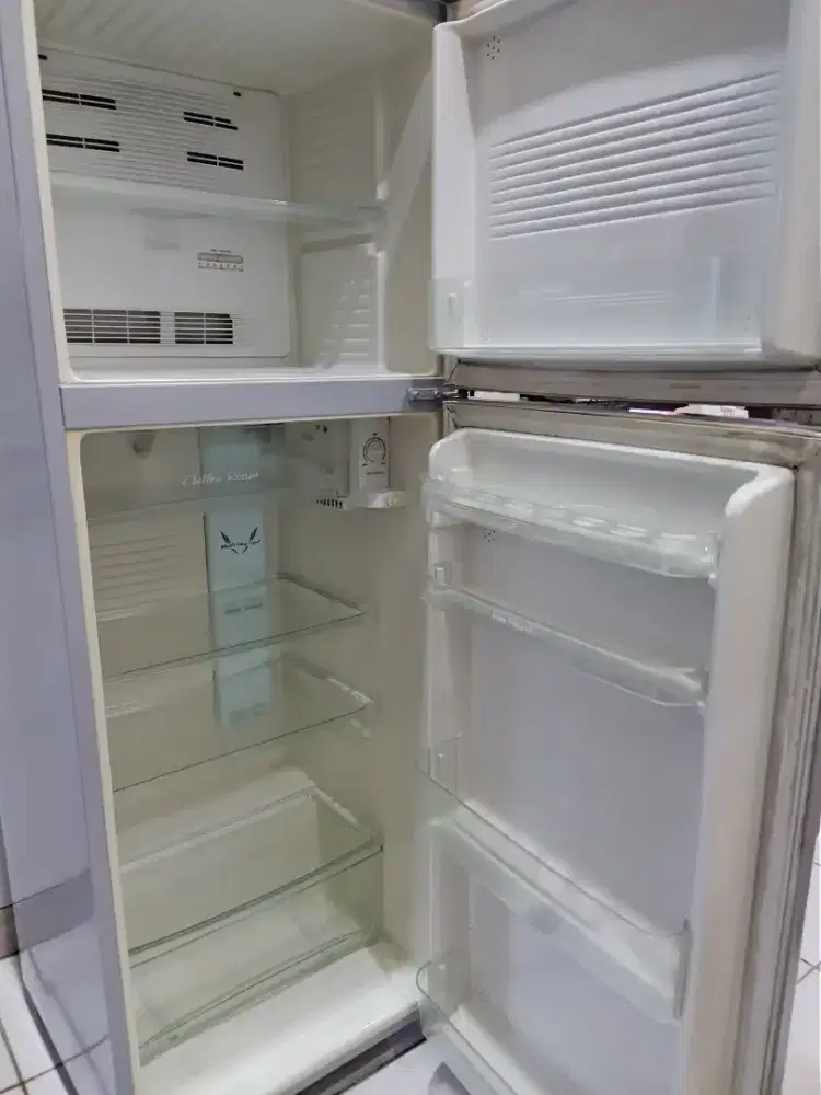 Kulkas Aqua 2 Pintu Bagus No Frost Dinginn Oke
