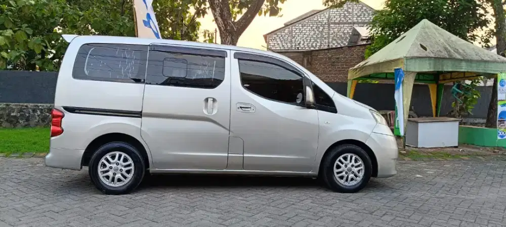 Nissan Evalia XV matic tahun 2012
