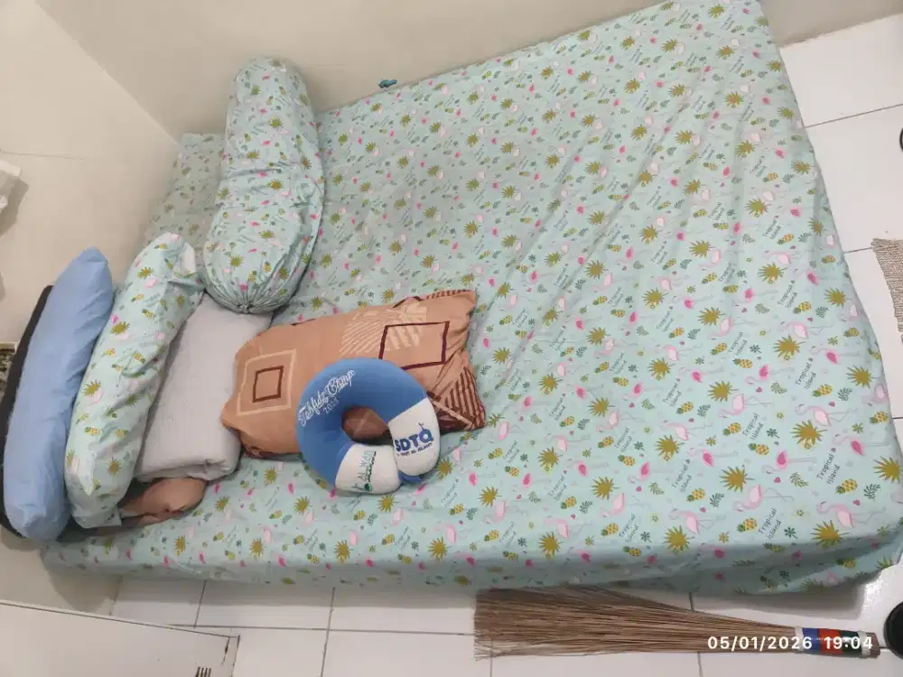 Spring Bed Bekas