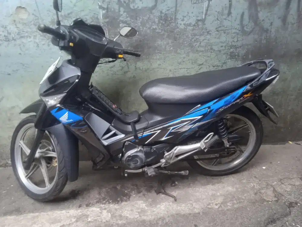 SUPRA X 2011,TANGAN PERTAMA,SURAT2 LENGKAP