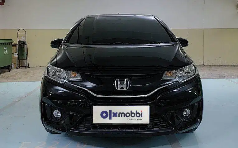TDP 9,JT, Honda Jazz 1.5 S Bensin-AT Hitam 2017